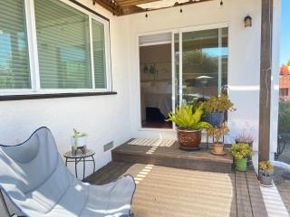 Spacious One Bedroom Near San Francisco - 1