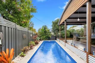 Central Poolside Haven - 3