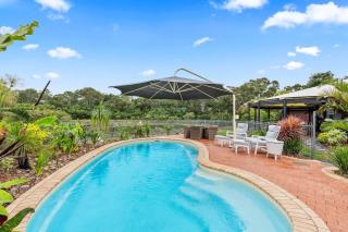 Hervey Bay Lake House - 7