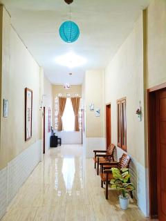 RedDoorz Syariah near Universitas 17 Agustus Banyuwangi - 3