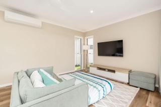 Luxury Guesthouse - 4
