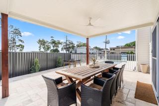 Luxury Family Beachhouse - 1