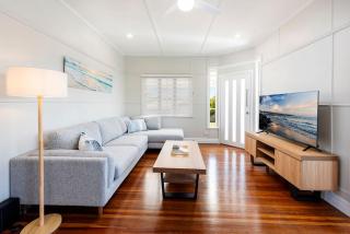Coastal Escape-Walk to Beach - 0