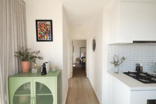 Richmond Penthouse Modern 2BR with City Views - 8