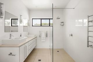 The River Rest - Noosa Jetty Stay - 1