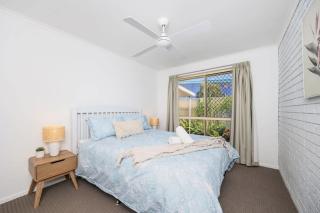 Sea King - Duplex Walk to Beach - 2