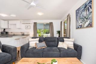Sea King - Duplex Walk to Beach - 2