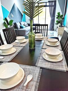 Bukit Indah 12pax Aeon Lego Wi-fi Netflix BySTAY - 6