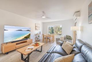 Northward 5, 2 Magnus St - renovated stunning unit with views - Nelson Bay - 7