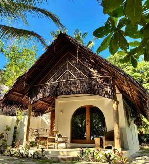 Jala Villas Lances Right HTs Mentawai - 5