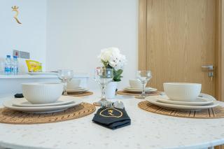 Spacious 3BR Retreat Family Friendly Stay in Al Reem - 3