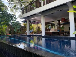 Griya Oma Nining-Large House with Swimming Pool - 3