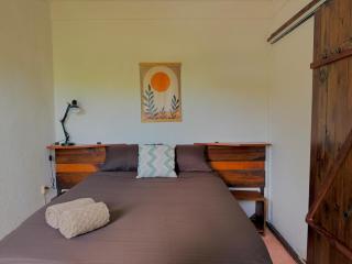 Casa OMI, 2 blocks from the beach - 2