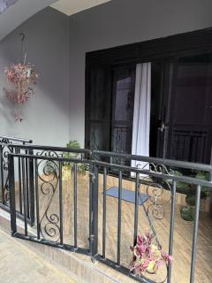 Fivas Residences - 6