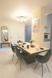 JINIQUE IN cozy stay ,2 Rooms ,3 Queen beds, Gyeongbokgung MRT 10min ,6person possible,restaurant street,Hanbok trip,near Gwanghwamun and Gyeongbokgung Palace - 9
