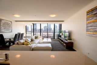 Exclusive Retreat - 7-Bedrooms, 2 Balconies Opposite Casino & MCEC - 7