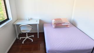 Sunnybank Hills Home - Near Shopping & Dining - 1