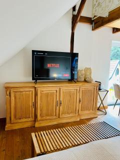b e d & a g e d e s i g n -large- wunderschönes Zimmer mit Bad - Rechnungserstellung für Geschäftsreisende & Firmen - 7