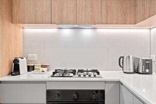 Modern renovated apartment in Melbourne CBD - 1