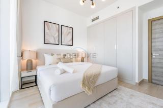 Stay Near the Park with Easy Exit from JVC, Just Minutes to Dubai Marina and Palm Jumeirah - Bloom Towers A, JVC by Deluxe Holiday Homes - 8