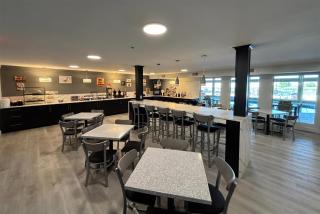 Ramada by Wyndham Springfield North - 1