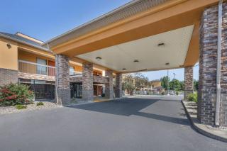 Quality Inn Glasgow - 9