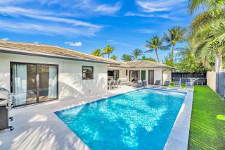 Open Concept Bungalow Beach Proximity Lush Neighborhood Pearl Key - 9