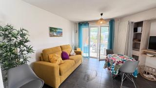 Marguerite-Gap Centre - 1