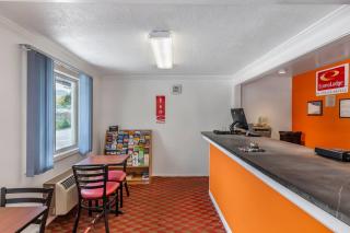 Econo Lodge Lee - Great Barrington - 4