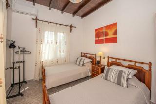 Green Yard Family Holiday Home Sidari Corfu - 4