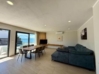 Modern villa with swimming pool and sea view - 2