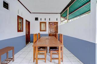 OYO 90405 Penginapan Sasti Kuningan - 5