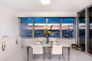 Stunning 2 Bedroom Apartment at Q Tower - lvl 33 - 9
