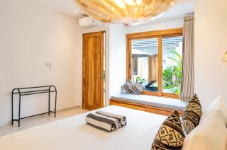 Kaylora Villa by Tanya Pink - 9