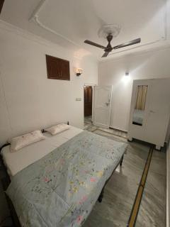 SHELAS HOME STAYs - 4
