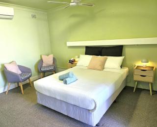 Mollymook Ocean View Motel Rewards Longer Stays -over 18s Only - 8