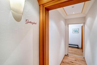 Wein- und Klimahotel Bergfriedel - 1