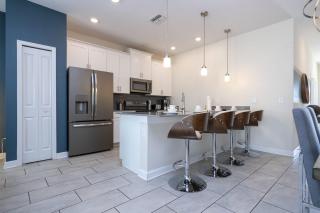 Last Minute Disney Getaway! Private Pool, Hot Tub & Games Room. Book Now! #91277 - 6