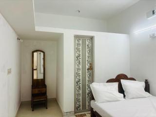 Chendur kumaran residency - 5