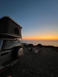 Rooftop Jeep Escape Sleep Under the Stars - 8