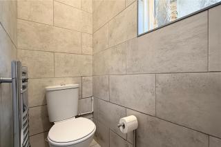 Modern Retreat - 3 Beds - Parking - Wifi - 15 mins to tube - 8