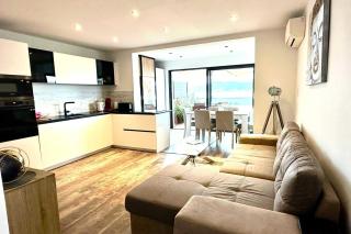 Escape to calm with sea view - 9