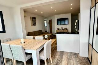 Escape to calm with sea view - 8