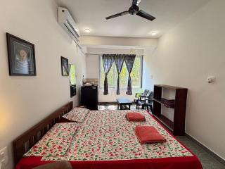 Studio Serinity Cove R-2 by Mukund Sadan Arambol - 4