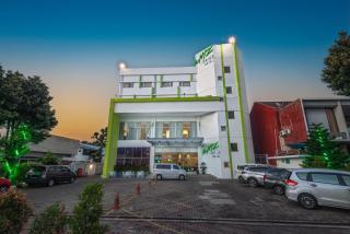 Whiz Prime Hotel Sudirman Cilacap - 1
