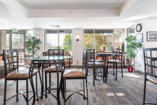 Marshall Suites Bainbridge Island, SureStay Collection by BW - 5