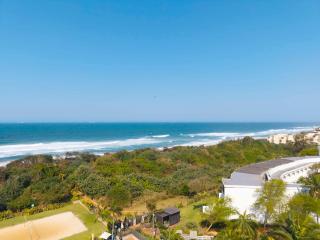 Breakers Resort Apartment 316 by First Private Stays - 6