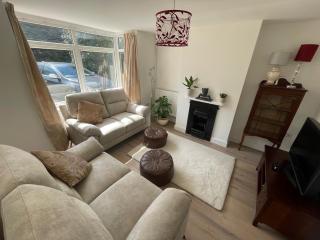 No 1 Staplehall Road - Beautiful Home - 0