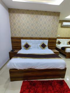 Hotel City Star & Restro - 2