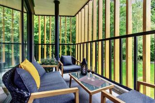 Premium Seaside Escape with Forest View and Free Parking - 6